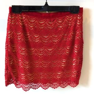 Club Monaco red lace skirt sz 2